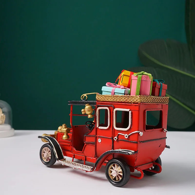 Vintažinis metalinis klasikinio automobilio modelis