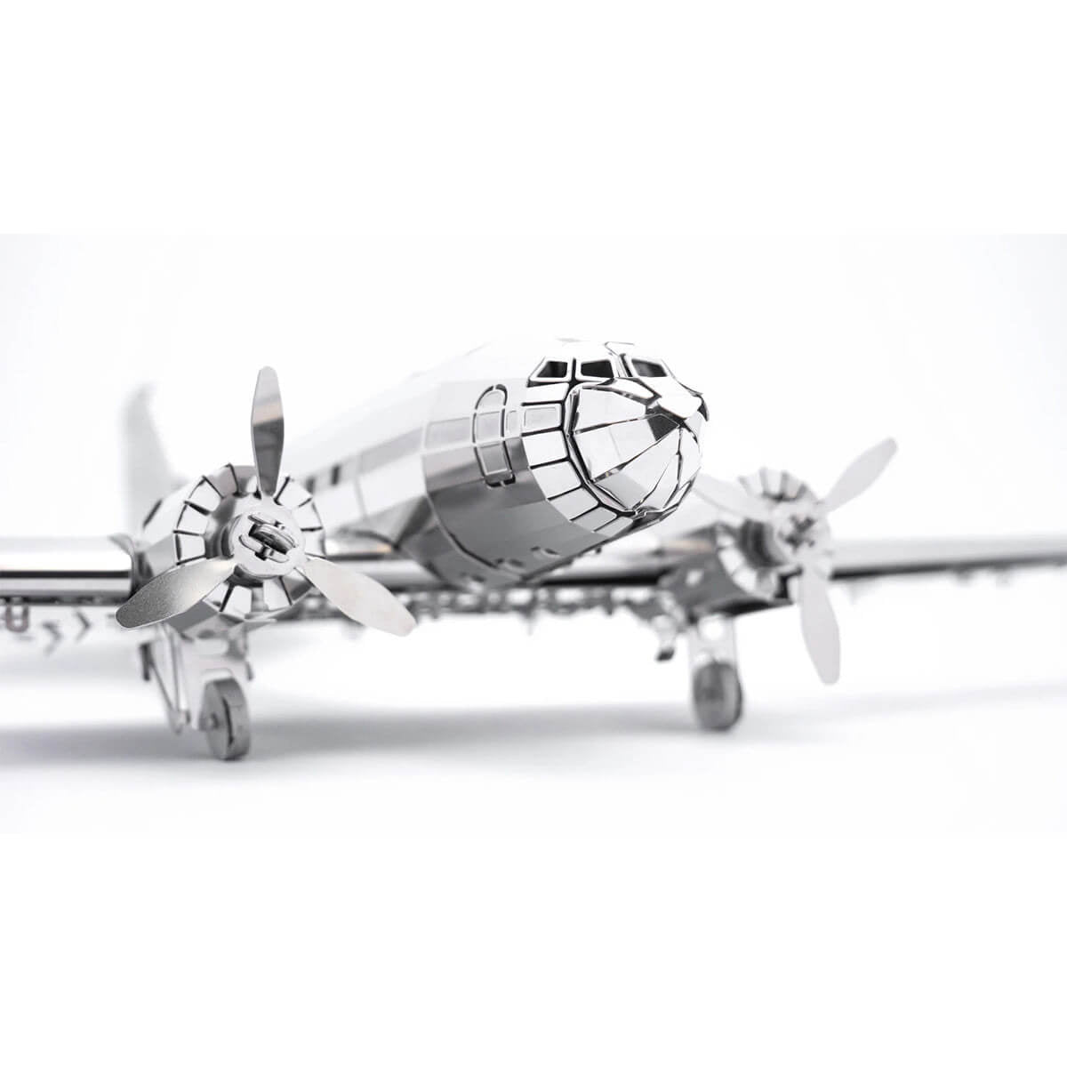 Minimalistinis metalinis „Douglas“ lėktuvo modelis