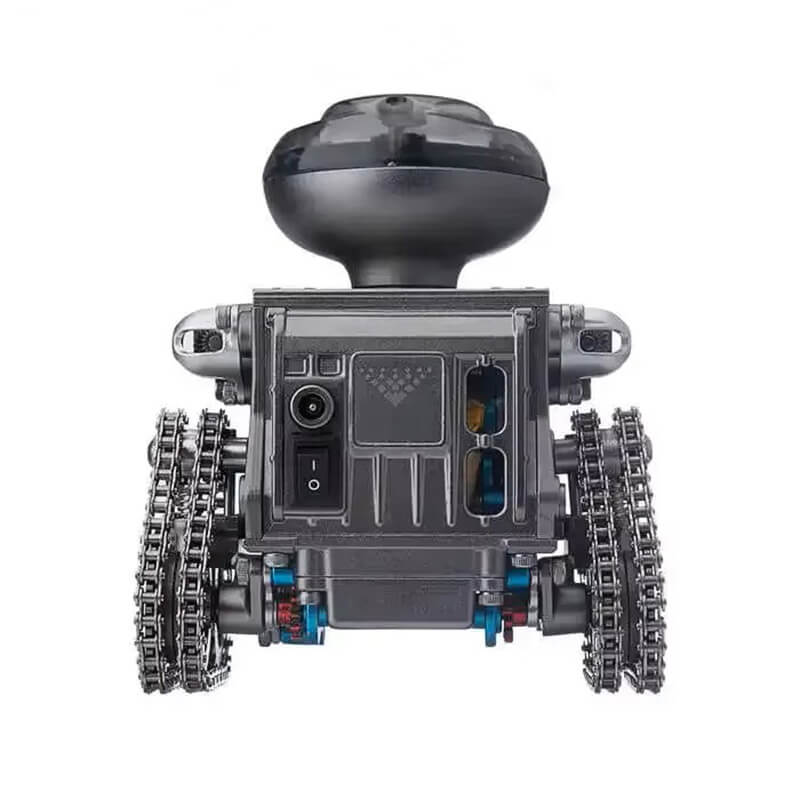 Nuotoliniu būdu valdomas metalinis robotas